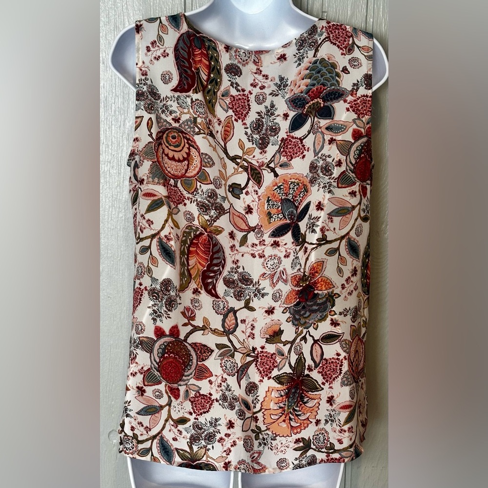 LOFT Floral Patterned Sleeveless Top - Picture 6 of 6
